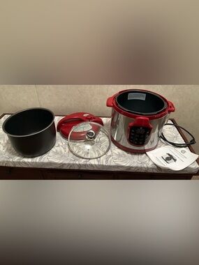 Cook’s Essentials Electric Pressure Cooker Steams Slow Cooks Sautés Steams Warms